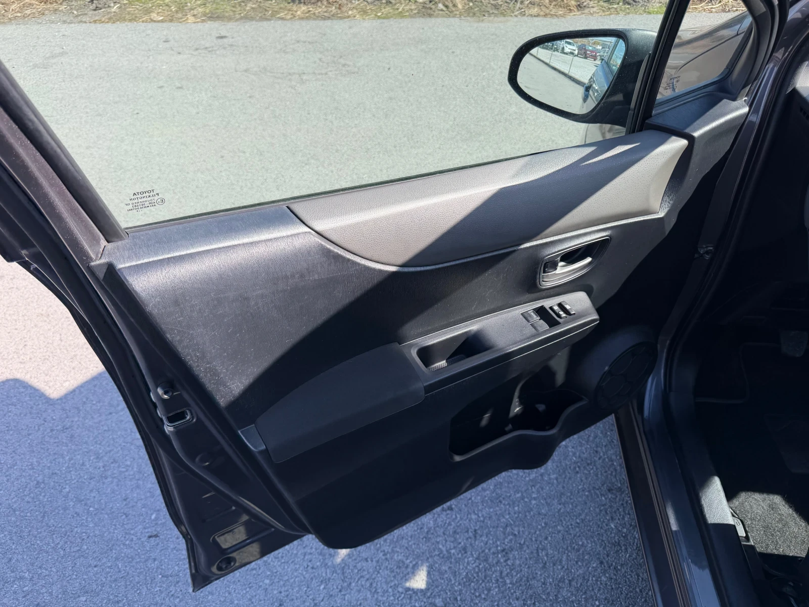 Toyota Yaris 1.4 D4D, снимка 11 - Автомобили и джипове - 56593580