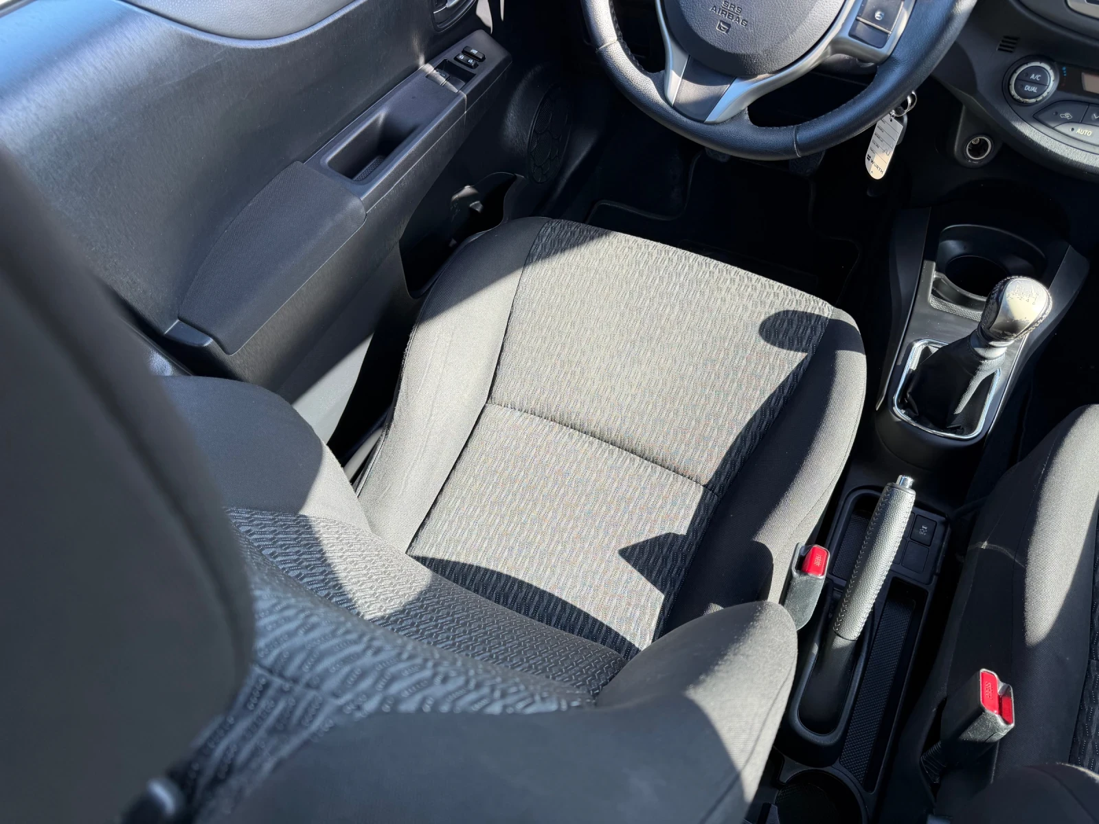 Toyota Yaris 1.4 D4D, снимка 9 - Автомобили и джипове - 56593580