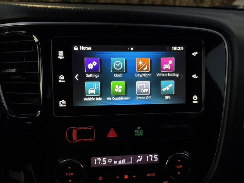 Mitsubishi Outlander Edition 100+ /4x4, снимка 12 - Автомобили и джипове - 51818178