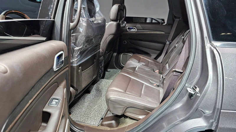 Jeep Grand cherokee 3.6 SUMMIT WK2 autogeorge.com, снимка 11 - Автомобили и джипове - 52799969