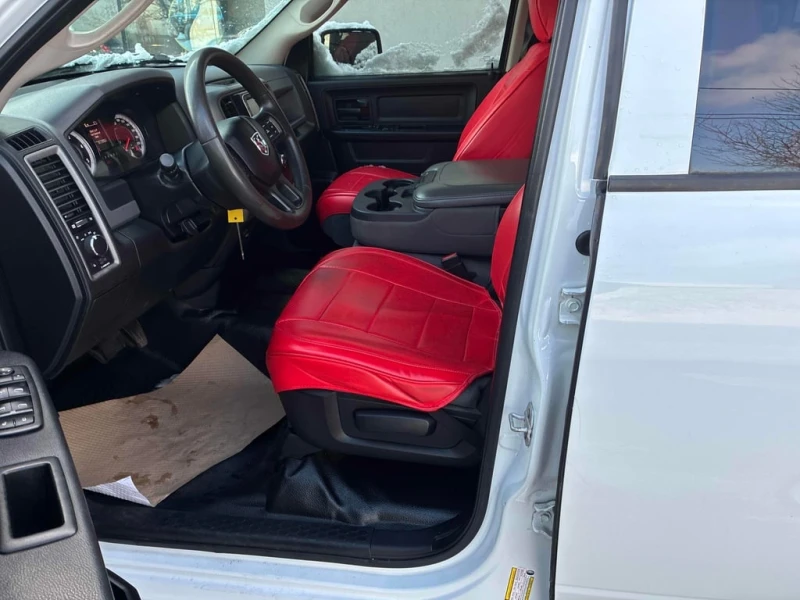 Dodge RAM 1500 * Tradesman * CARFAX * БЕЗ ПЪРВОНАЧАЛНА ВНОСКА, снимка 5 - Автомобили и джипове - 52869265