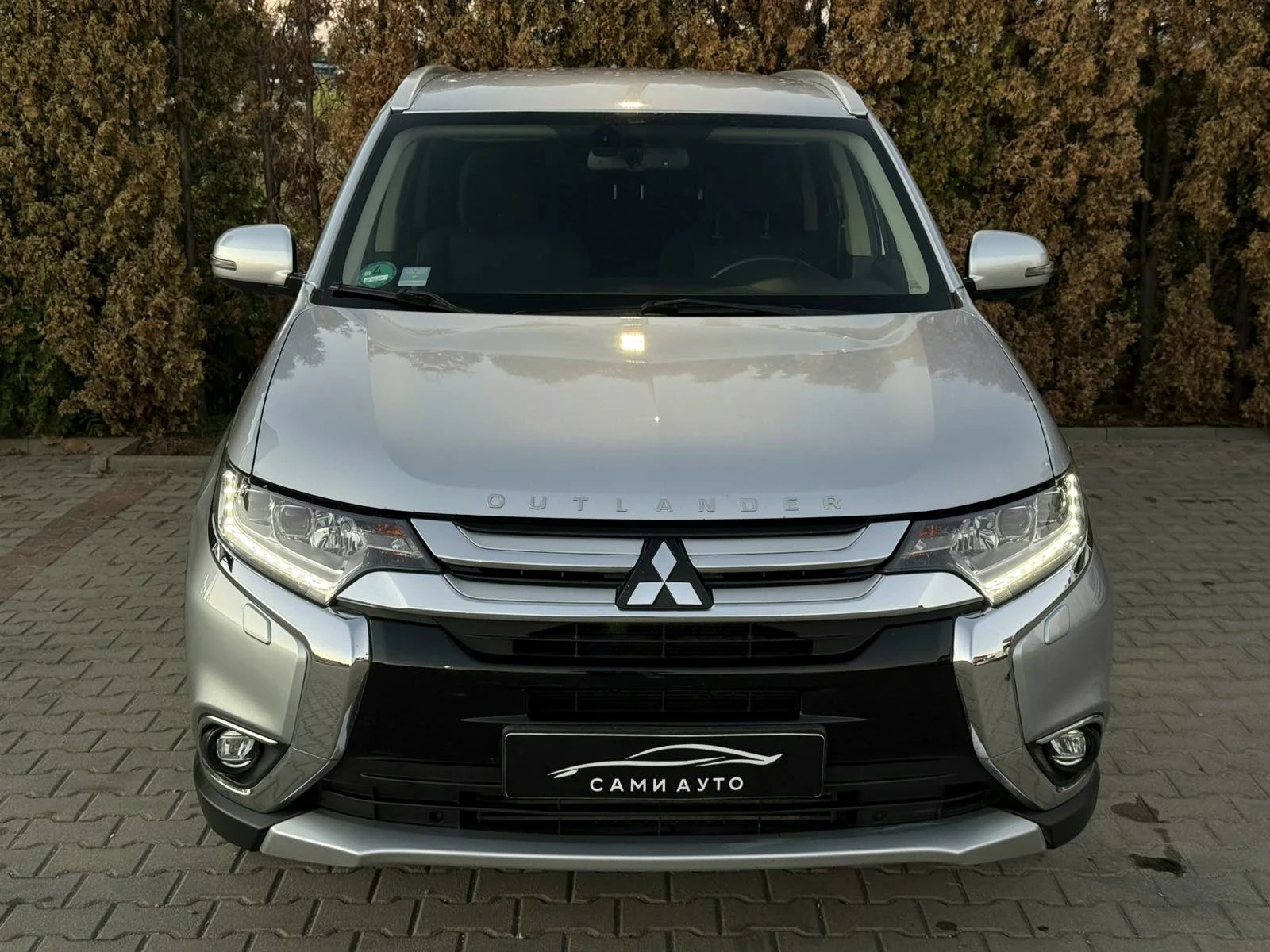Mitsubishi Outlander Edition 100+ /4x4 - изображение 3