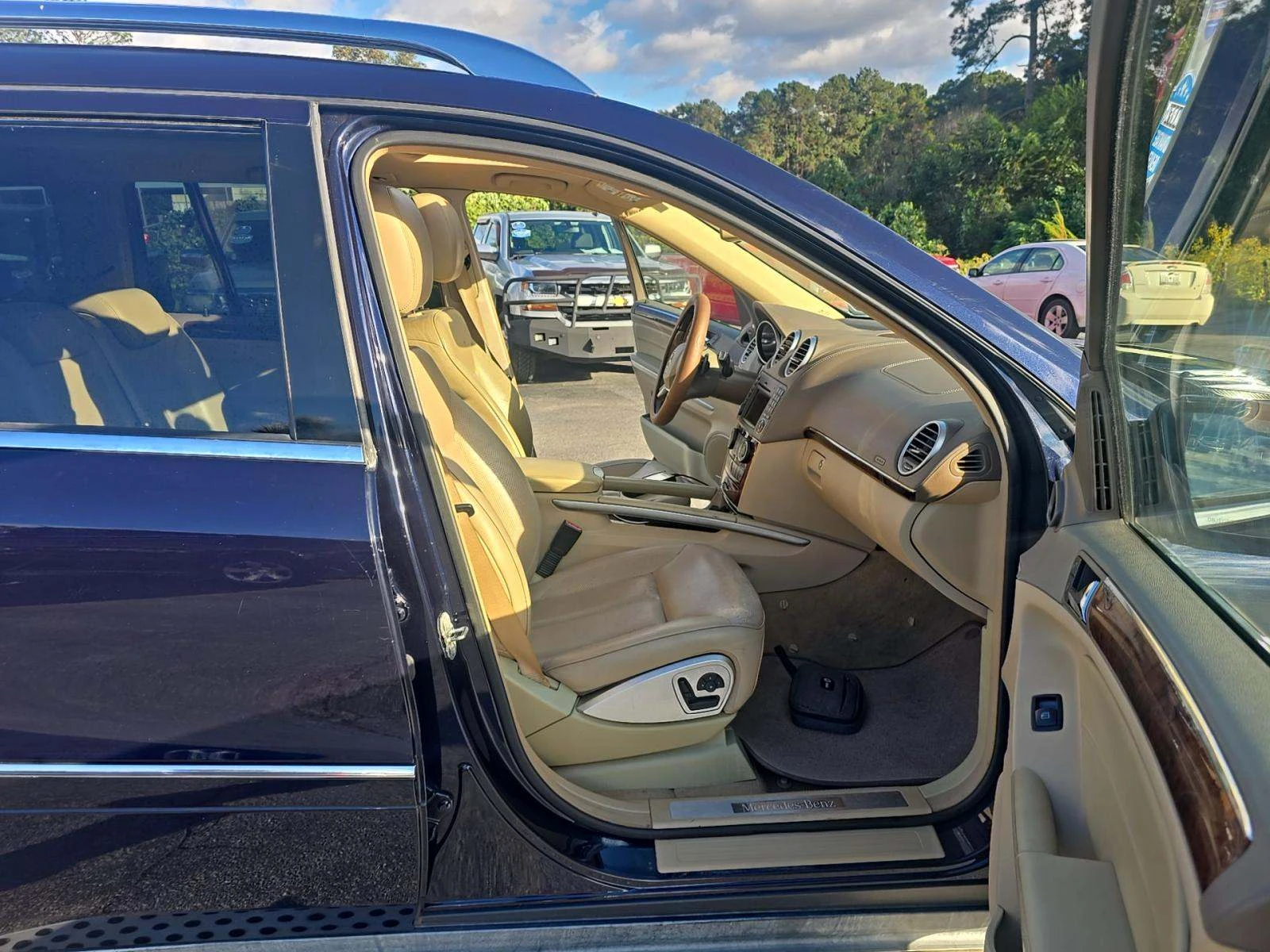 Mercedes-Benz GL 500 AMG PK* BI-XENON* ПОДГРЕВ* ОБДУХ* 7МЕСТА* KEYLESS* - изображение 8