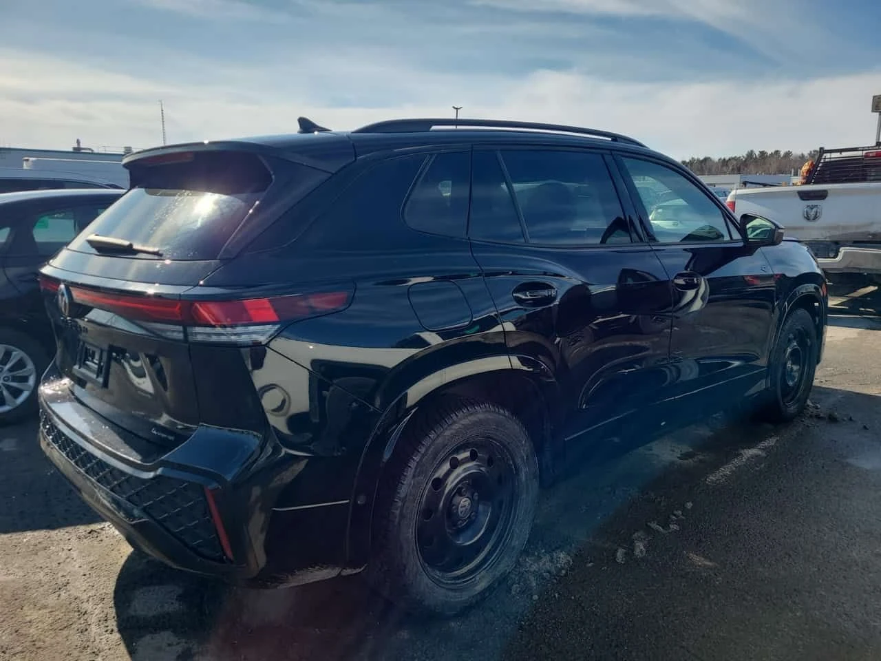 VW Tiguan COMFORTLINE R LINE BLACK EDITION /Гуми+ джанти/Пан - изображение 3