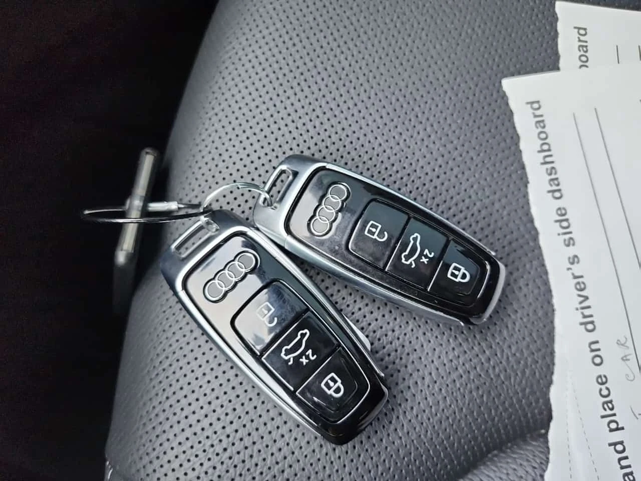 Audi Q8 PROGRESSIV| PANO| ОБДУХВАНЕ| 2 КЛЮЧА| AMBIENT, снимка 17 - Автомобили и джипове - 54225166