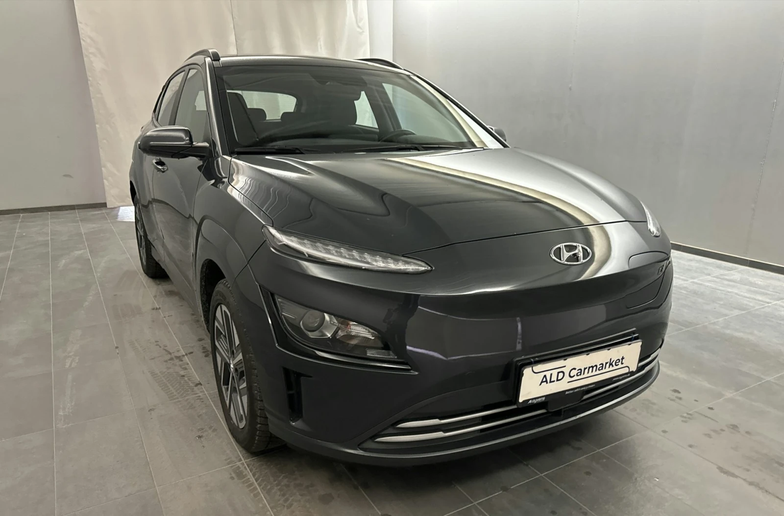 Hyundai Kona + зимни гуми, трифазна, снимка 2 - Автомобили и джипове - 54566419