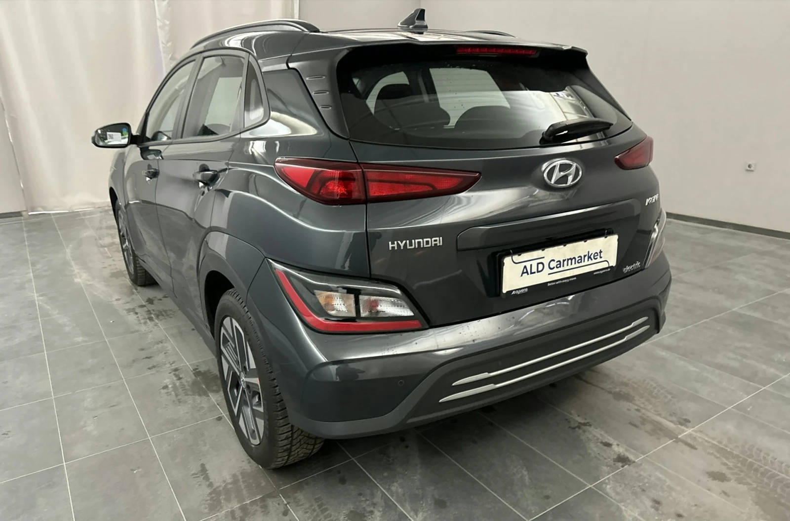 Hyundai Kona + зимни гуми, трифазна, снимка 4 - Автомобили и джипове - 54566419