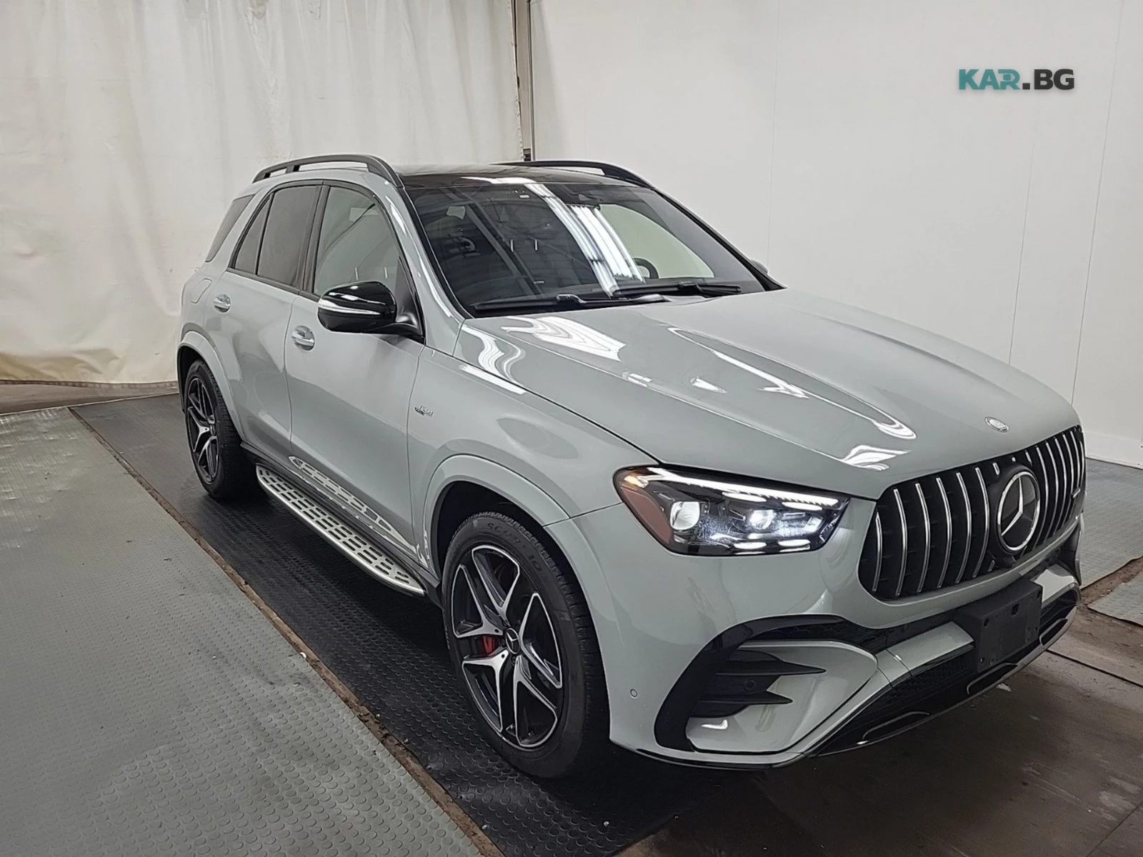 Mercedes-Benz GLE 53 4MATIC MANUFAKTUR Arabian Grey * АвтоКредит* (ЦЕНА ДО БГ), снимка 3 - Автомобили и джипове - 54839246
