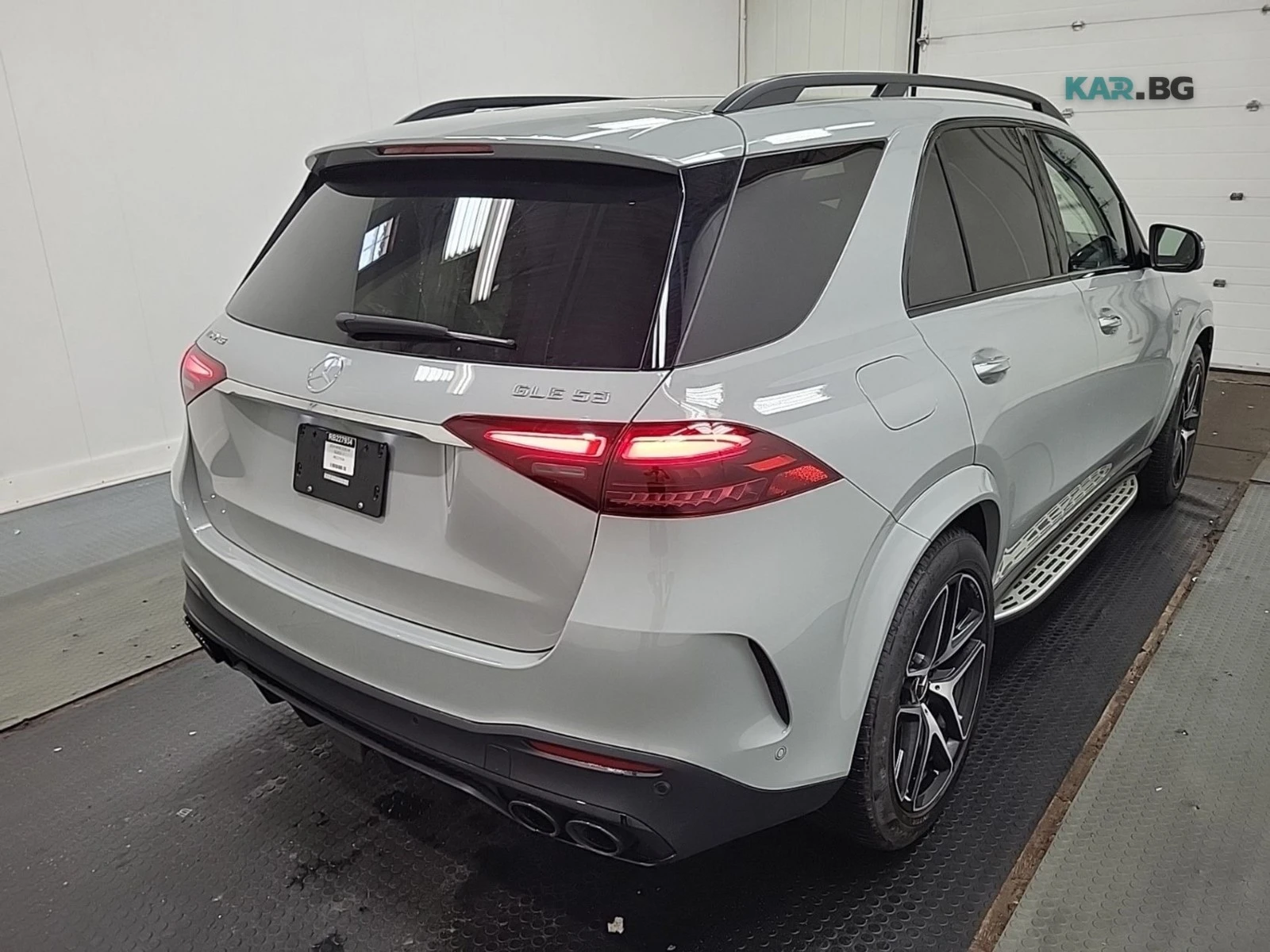 Mercedes-Benz GLE 53 4MATIC MANUFAKTUR Arabian Grey * АвтоКредит* (ЦЕНА ДО БГ), снимка 5 - Автомобили и джипове - 54839246
