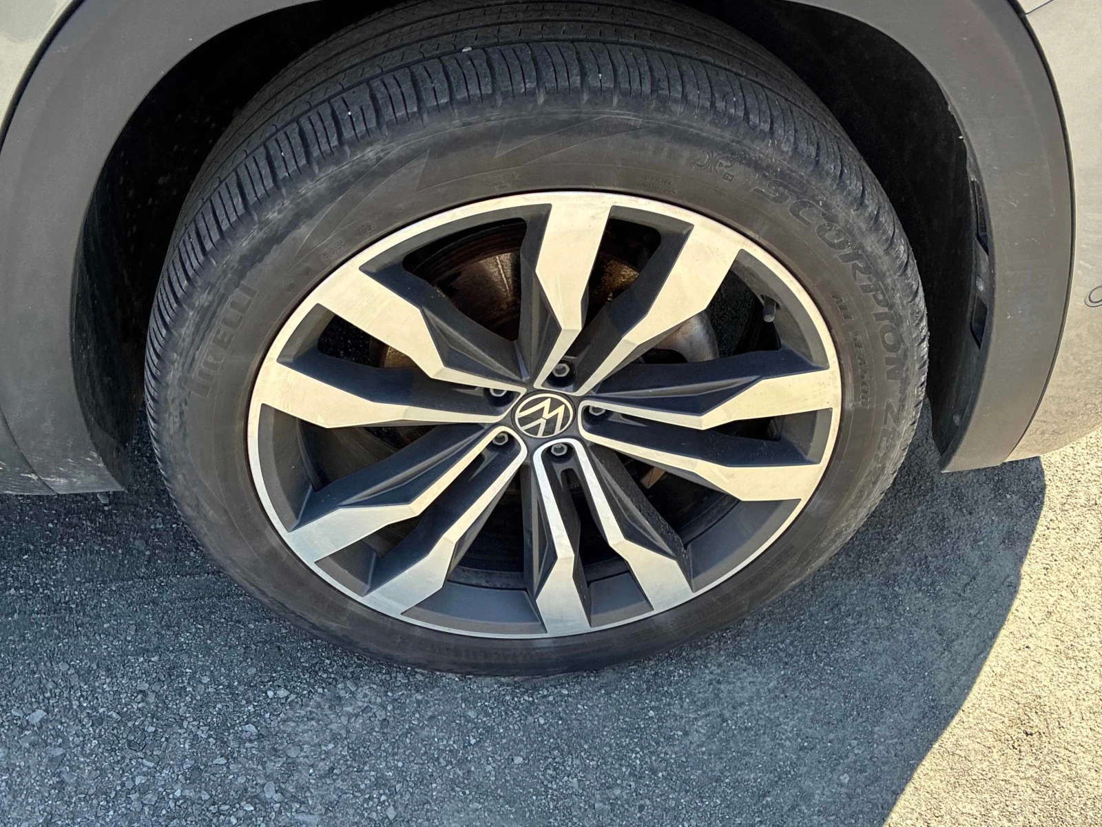 VW Atlas * Execline * CARFAX * БЕЗ ПЪРВОНАЧАЛНА ВНОСКА, снимка 7 - Автомобили и джипове - 55911976