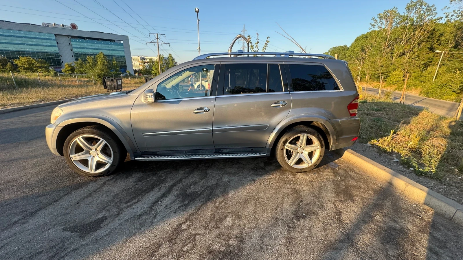 Mercedes-Benz GL 550, снимка 3 - Автомобили и джипове - 56369767