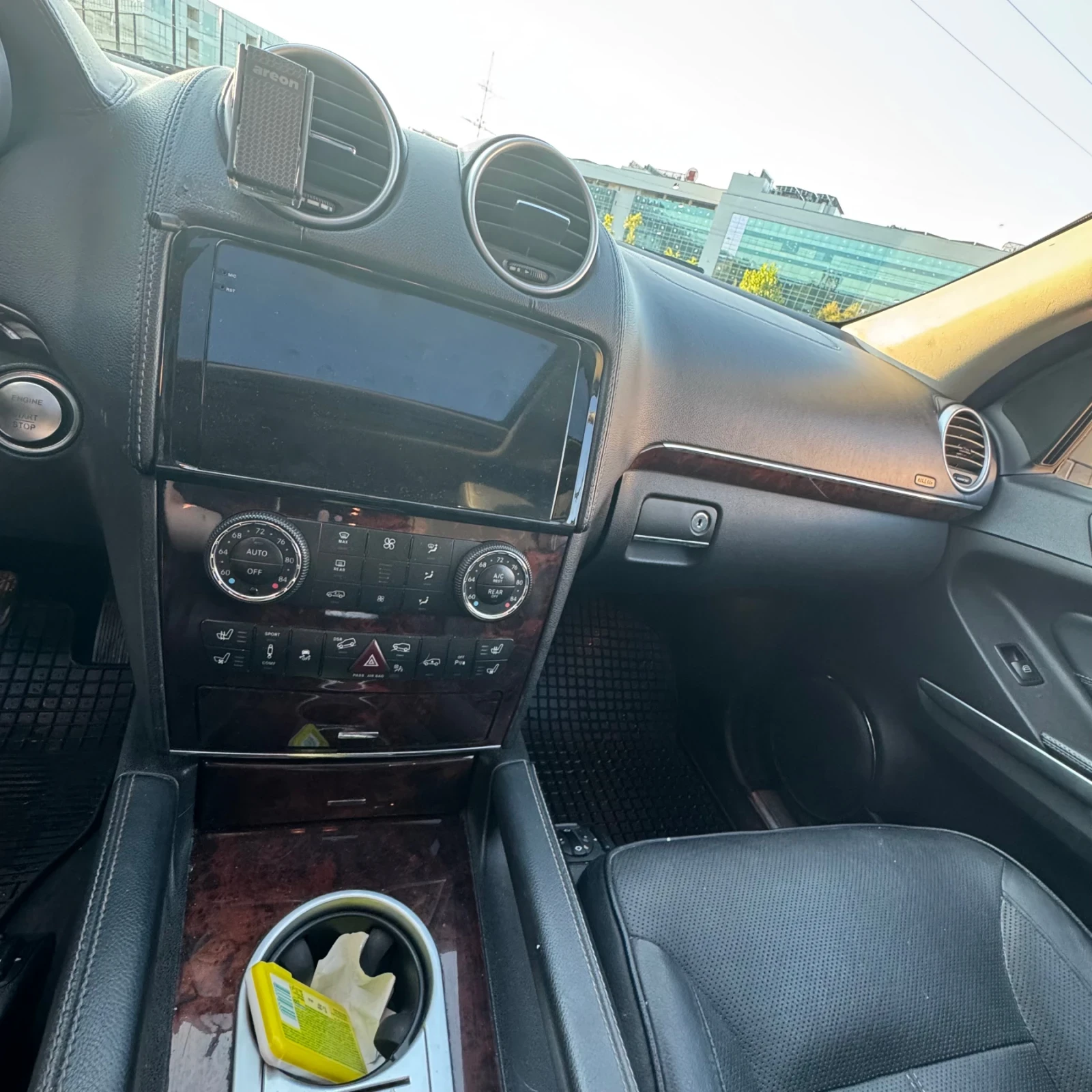 Mercedes-Benz GL 550, снимка 11 - Автомобили и джипове - 56369767