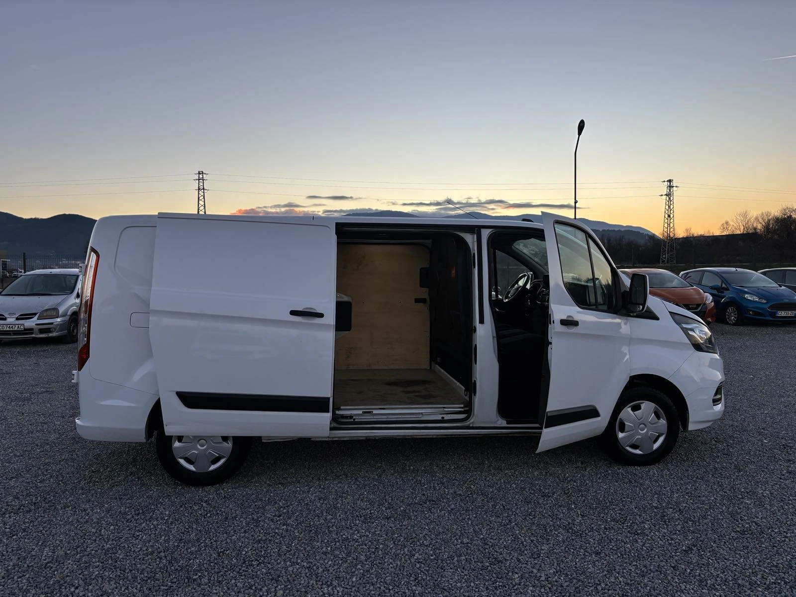 Ford Transit Custom 2.0, EURO 6, Нов Внос - изображение 8
