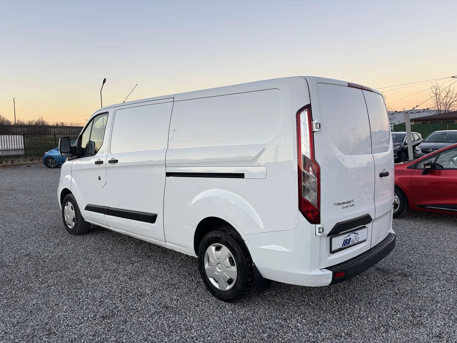 Ford Transit Custom 2.0, EURO 6, Нов Внос - изображение 4