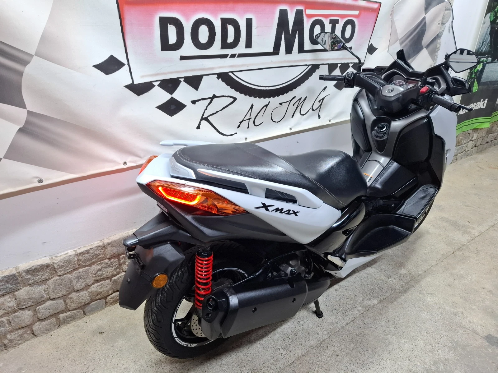 Yamaha X-max 3 броя., снимка 17 - Мотоциклети и мототехника - 50879556