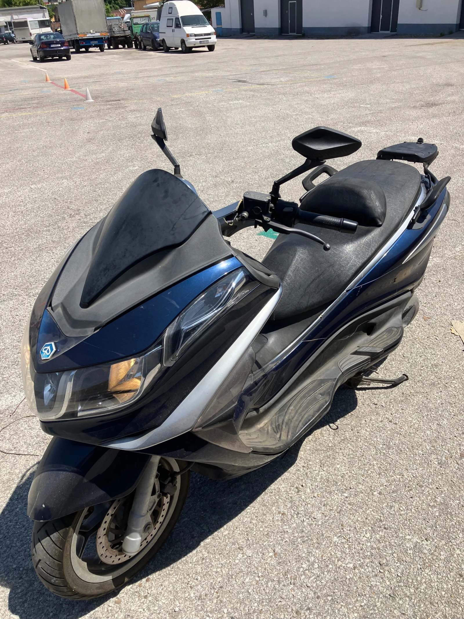 Piaggio X10  - изображение 2