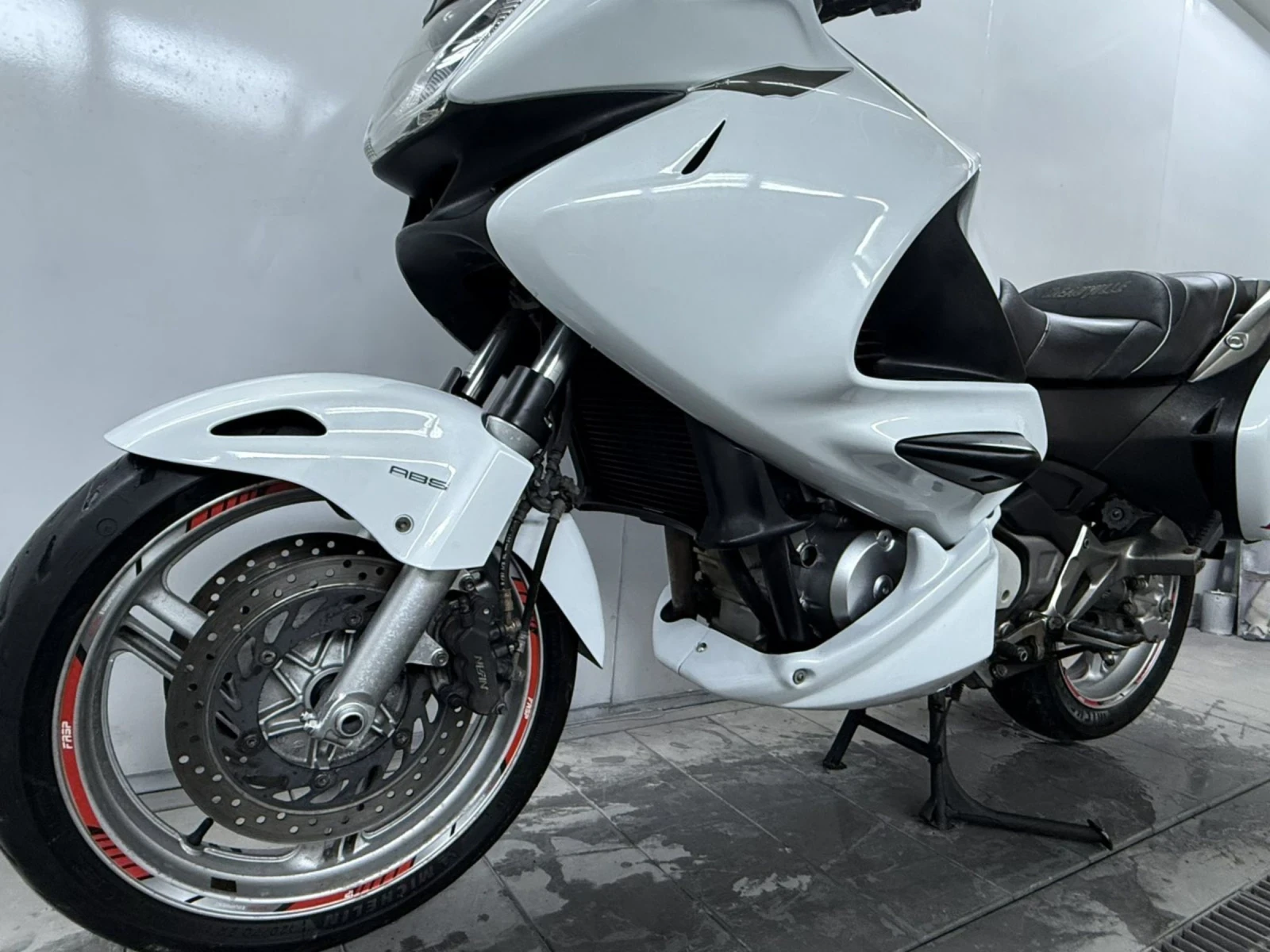 Honda Deauville Abs, снимка 10 - Мотоциклети и мототехника - 54754663