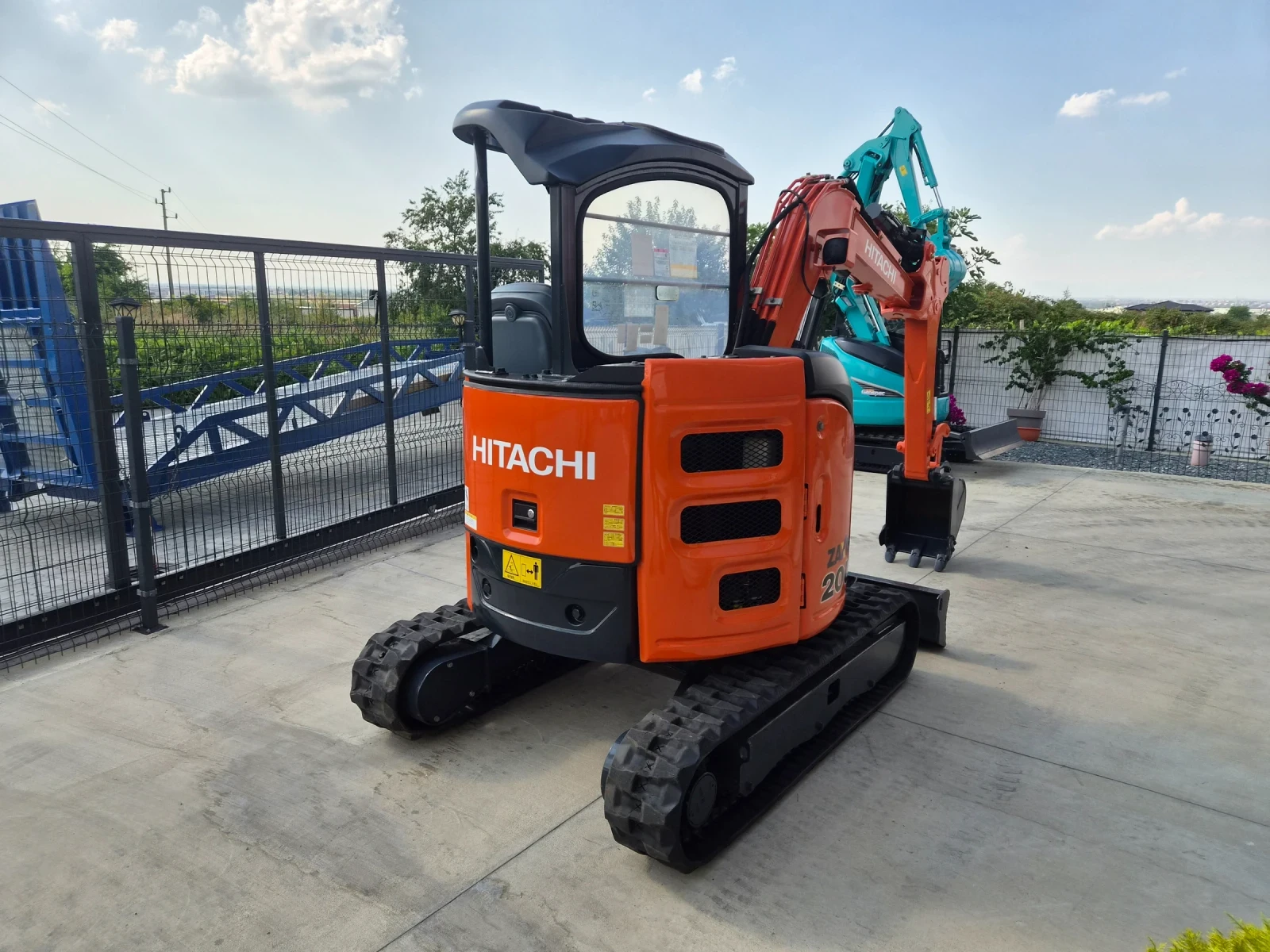 ����� Hitachi ZX20UR-5A / ���������� �� ��� / ������� !  | Mobile.bg � ����������� 5
