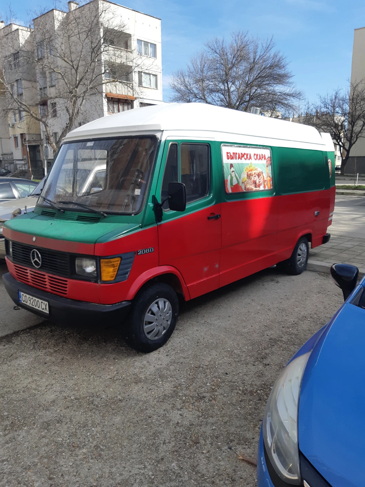 Кемпер Mercedes-Benz 208д - изображение 2