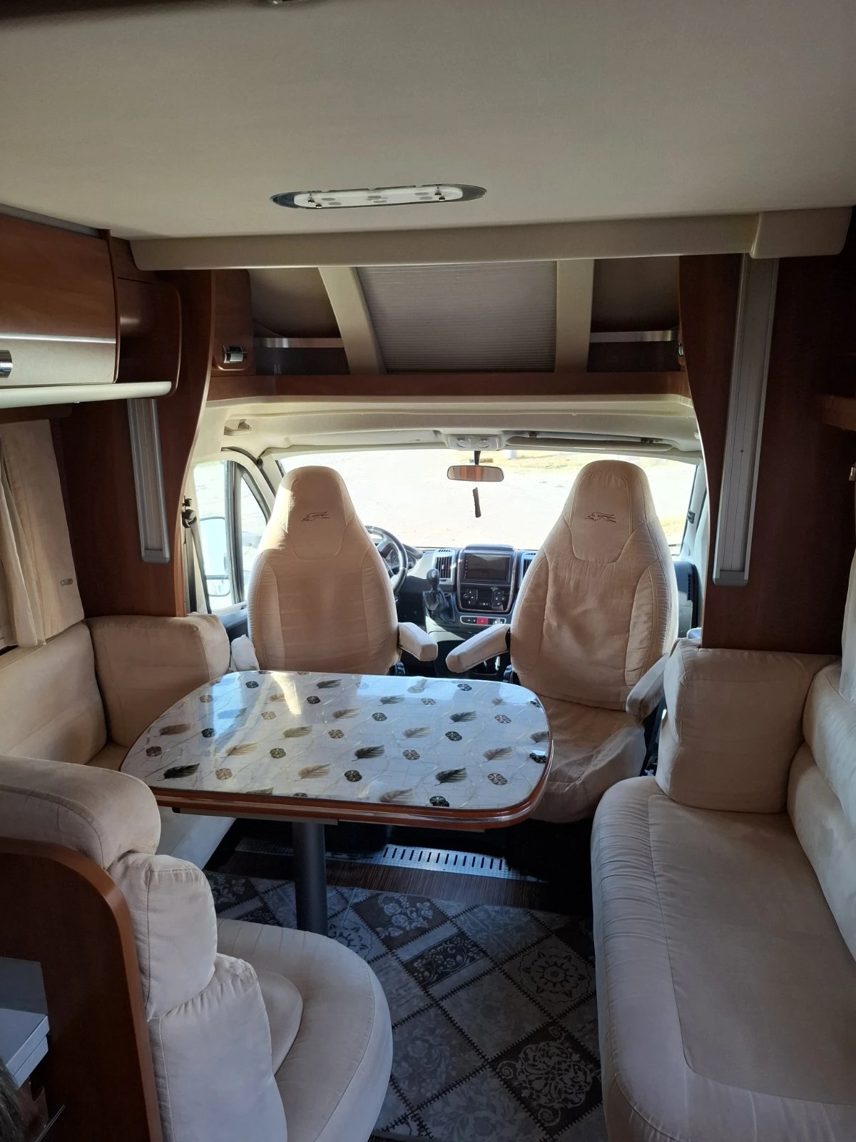 Кемпер Laika Kreos 3008, снимка 11 - Каравани и кемпери - 54340157