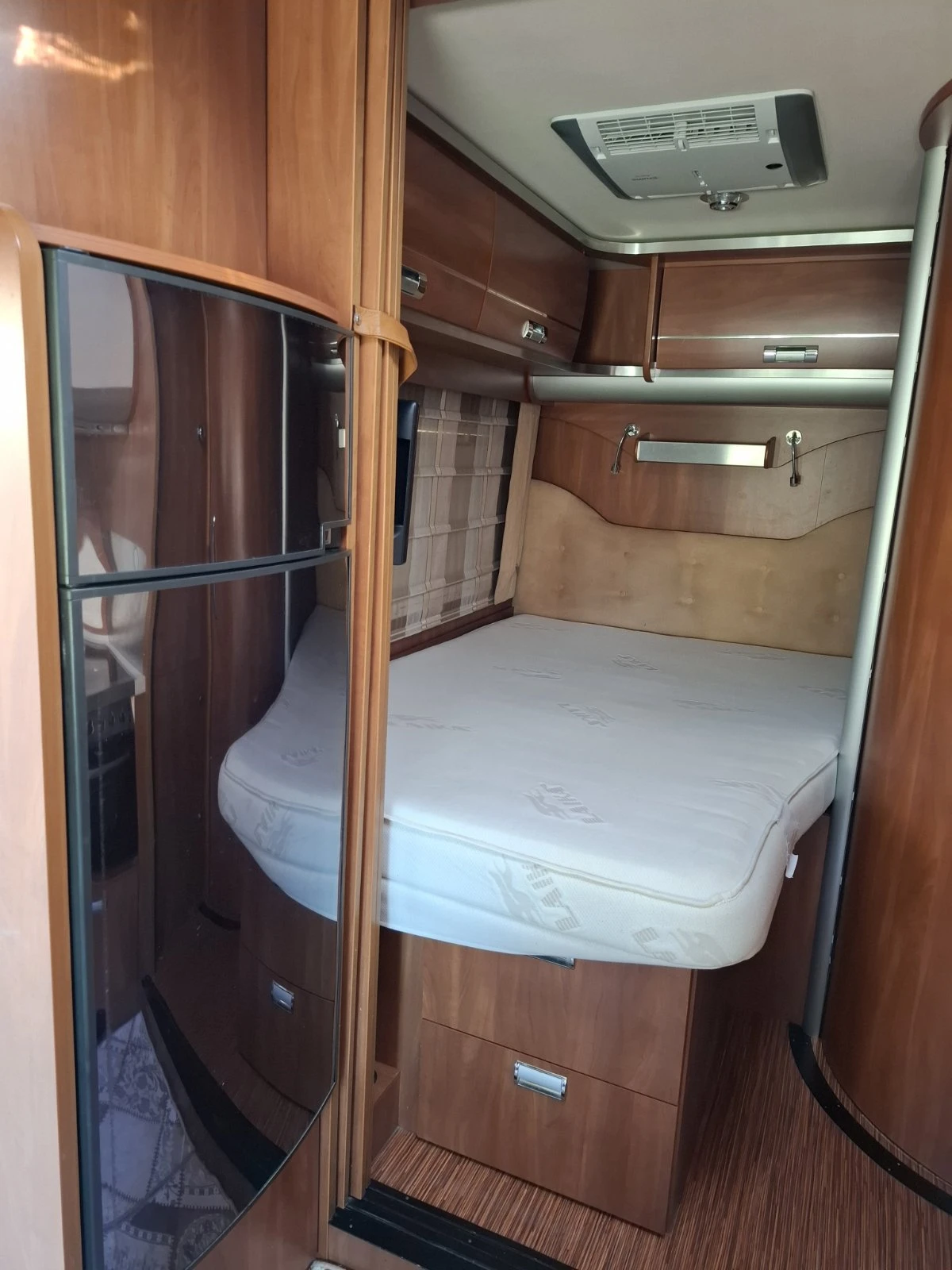 Кемпер Laika Kreos 3008, снимка 7 - Каравани и кемпери - 54340157