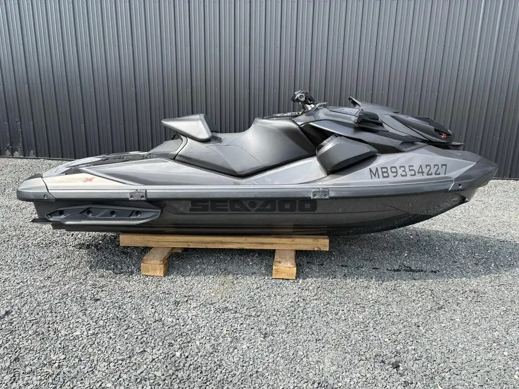 Джет Bombardier Sea Doo RXP-X 300 BK IBR, снимка 2 - Воден транспорт - 55190661