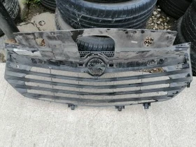 Оригинална решетка за Опел Виваро 2014-2019г....93868859...., снимка 4