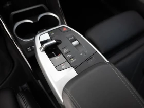 BMW iX2 xDrive30/M-SPORT/HEAD UP/PANO/360/H&K/, снимка 11
