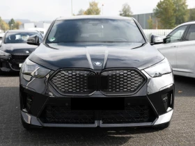 BMW iX2 xDrive30/M-SPORT/HEAD UP/PANO/360/H&K/, снимка 2