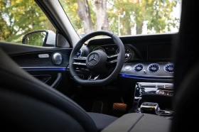 Mercedes-Benz E 220 AMG| BURMESTER| СЕРВИЗНА ИСТОРИЯ| ЛИЗИНГ 100%, снимка 9