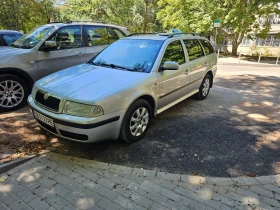 Skoda Octavia 1.8Turbo 4x4 с газ.инж., снимка 6