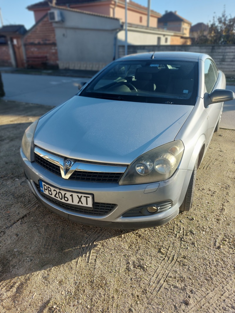 Opel Astra, снимка 1 - Автомобили и джипове - 46434736
