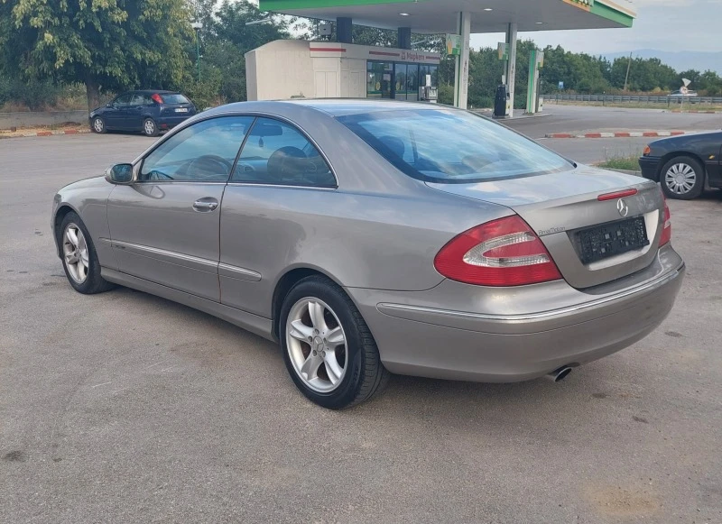 Mercedes-Benz CLK, снимка 5 - Автомобили и джипове - 46368355