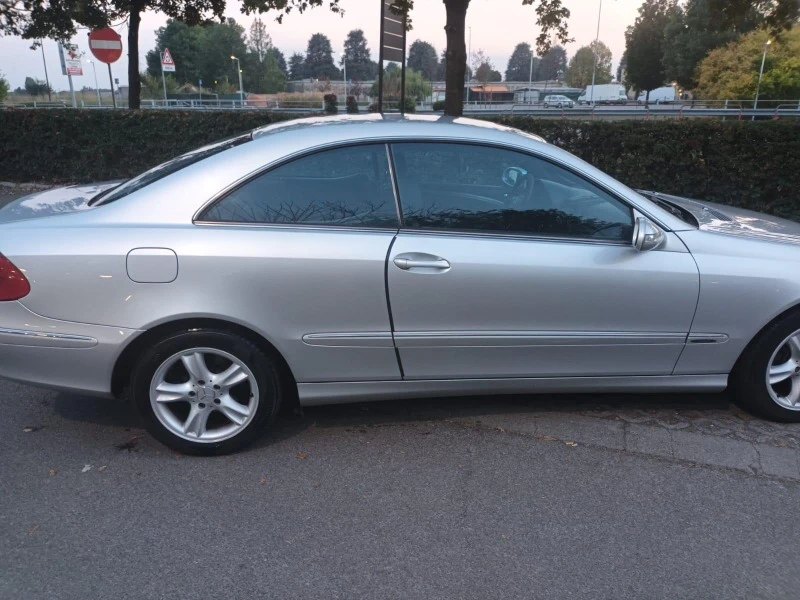 Mercedes-Benz CLK 2.7 CDI АВТОМАТ, снимка 4 - Автомобили и джипове - 47435204