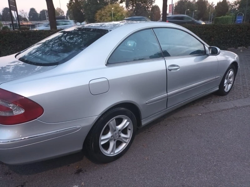 Mercedes-Benz CLK 2.7 CDI АВТОМАТ, снимка 5 - Автомобили и джипове - 47435204