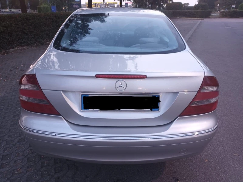 Mercedes-Benz CLK 2.7 CDI АВТОМАТ, снимка 3 - Автомобили и джипове - 47435204