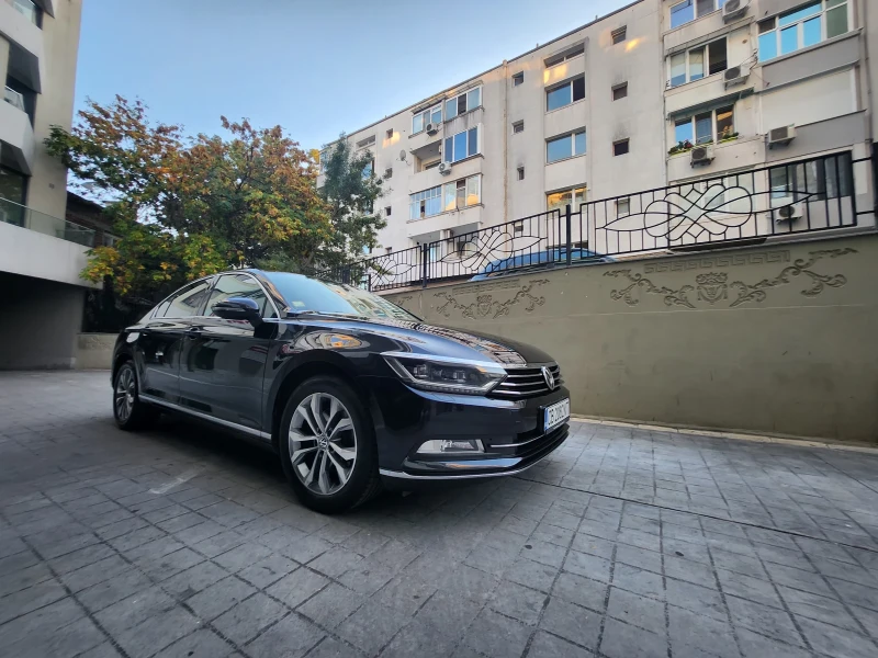 VW Passat, снимка 1 - Автомобили и джипове - 47357256