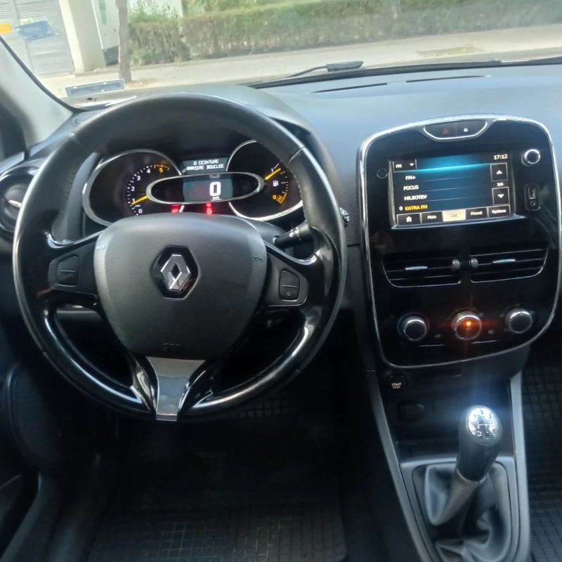 Renault Clio 1.5 dci, снимка 8 - Автомобили и джипове - 47539284