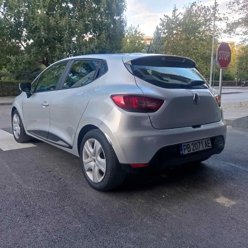 Renault Clio 1.5 dci, снимка 5 - Автомобили и джипове - 47539284