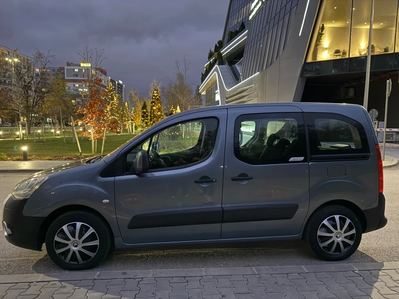 Citroen Berlingo 110 коня 5+ 1 XTR 2 странични врати!!!220хил км!!, снимка 3 - Автомобили и джипове - 47995051