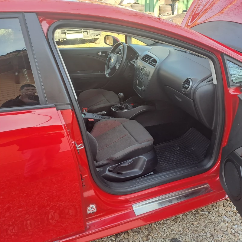 Seat Leon 1.9 TDI FR, снимка 11 - Автомобили и джипове - 48512059