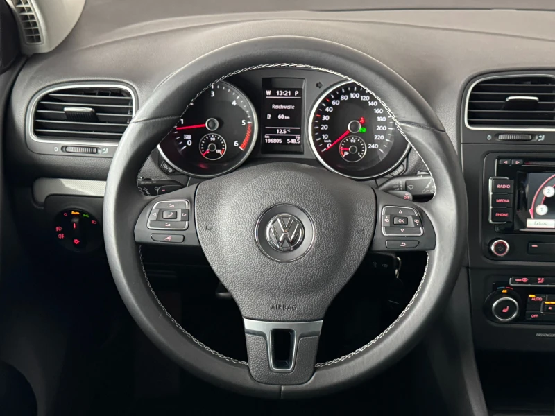 VW Golf 2.0TDI* 140к.с* СЕРВИЗНА КНИЖКА С ПЪЛНА ИСТОРИЯ В , снимка 10 - Автомобили и джипове - 49139290