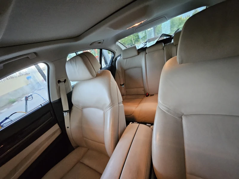 BMW 750 Xdrive V8 4.4l добро състояние , снимка 17 - Автомобили и джипове - 51206048