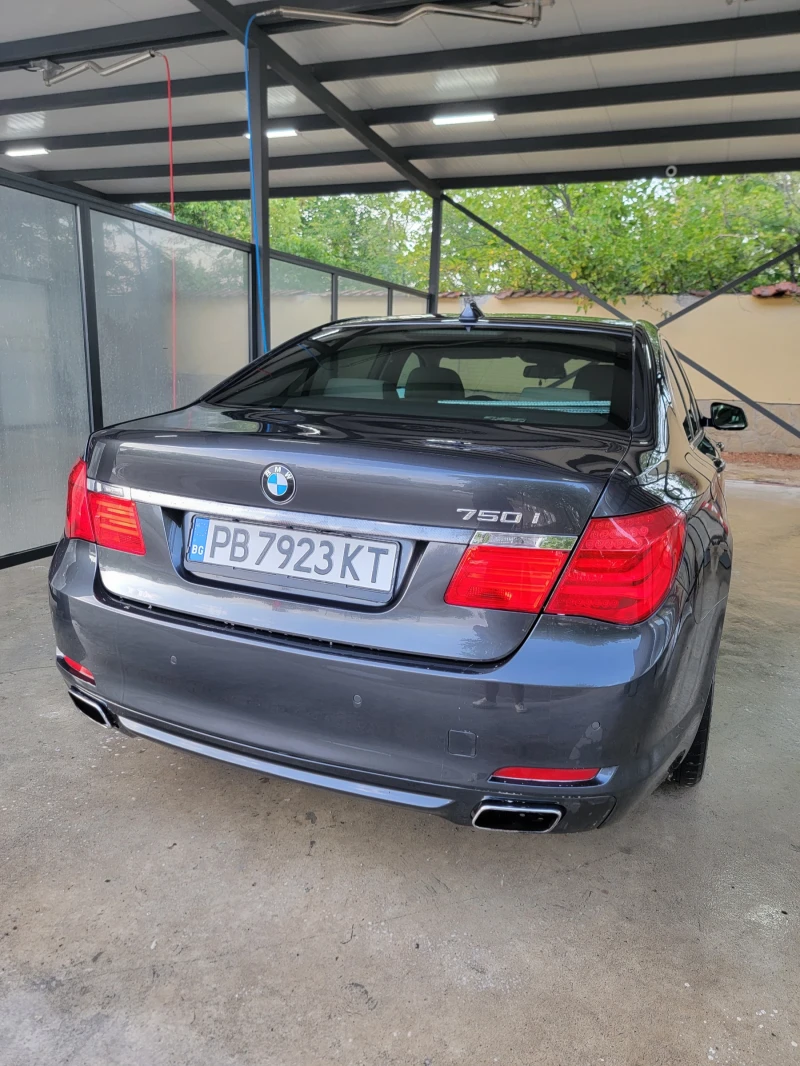 BMW 750 Xdrive V8 4.4l добро състояние , снимка 14 - Автомобили и джипове - 51206048