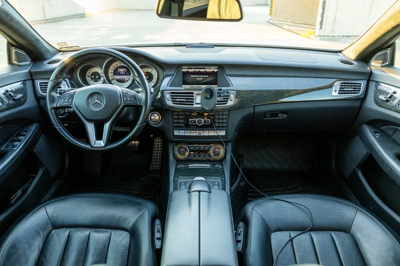 Mercedes-Benz CLS 500 AMG 4matic, снимка 6 - Автомобили и джипове - 52695629