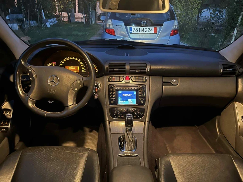 Mercedes-Benz C 320 4MATIC AVANTGARD, снимка 9 - Автомобили и джипове - 52111397