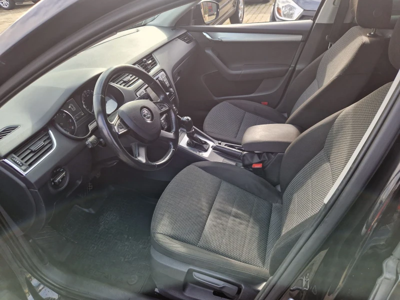 Skoda Octavia 1.8TSI, AVTOMATIK, снимка 7 - Автомобили и джипове - 52534356