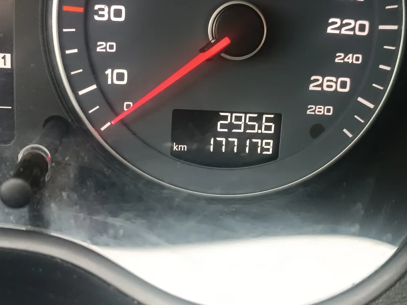 Audi A3 1, 6 TDI, ПЕРФЕКТНО, ЛИЗИНГ , снимка 9 - Автомобили и джипове - 53435143