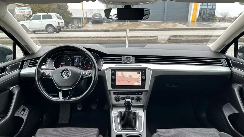 VW Passat 2.0TDI, снимка 7 - Автомобили и джипове - 53458927