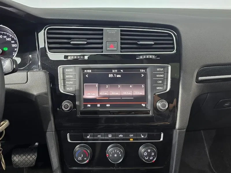 VW Golf 7Th Generation 1.4 Tsi, снимка 14 - Автомобили и джипове - 55221632